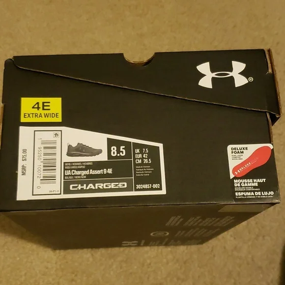 NWT UA Charged Assert 9 4E Sneakers